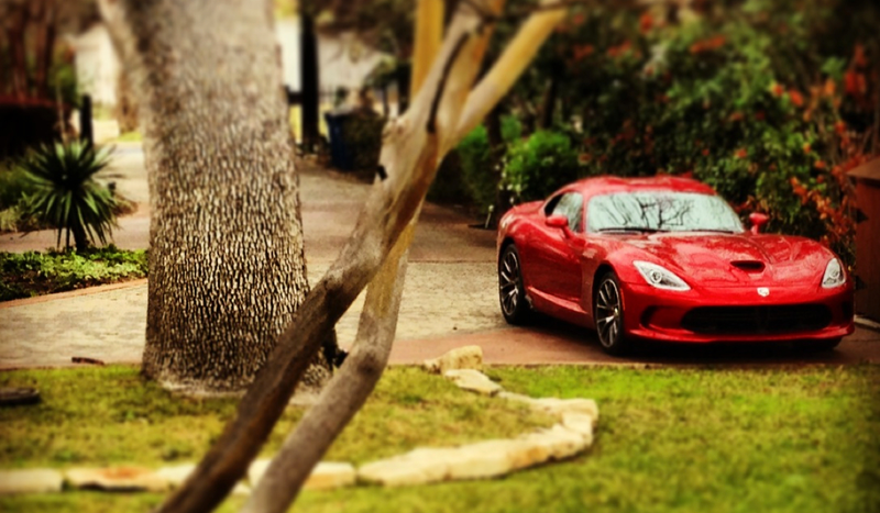 Illustration for article titled Why A Loud, Cramped, Crazy SRT Viper Is Road Trip Perfection